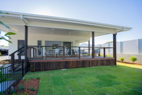 Crab Cottages, Urangan
